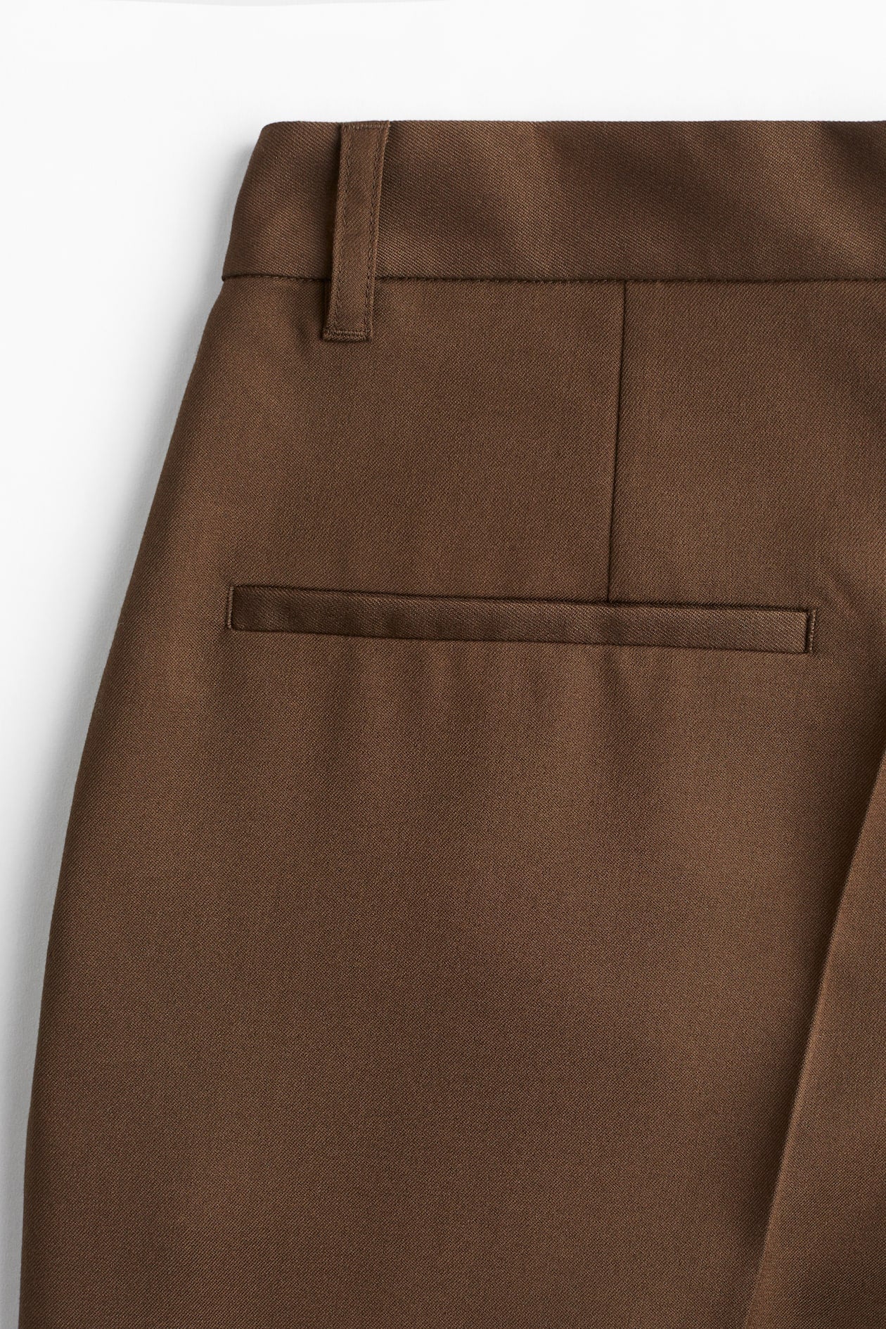 Italian Nova – High-waisted Pleated trousers in Brown
